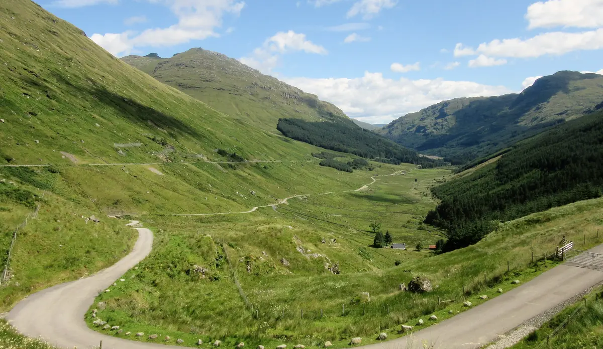 La valle di Glen Croe vista dal punto panoramico Rest and be thankful